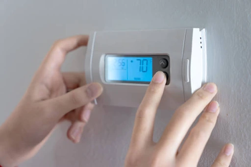setting air con thermostat